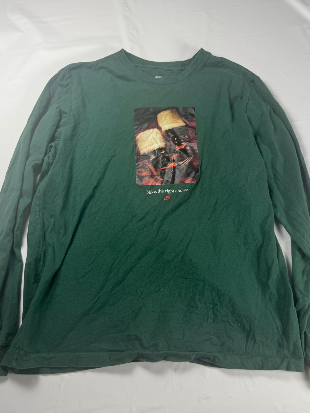 Nike Santa Boots Long Sleeve Shirt Mens L Christmas Green The Right Choice EUC